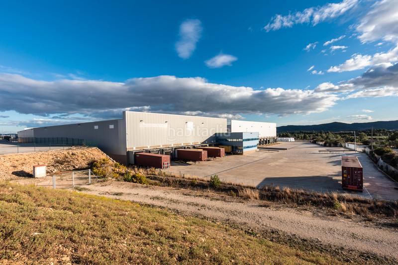 Foto 26c307ef-2775-47e7-af49-4ebb7c2f8372. Affitto capannone industriale con riscaldamento in Bisbal del Penedès (La)