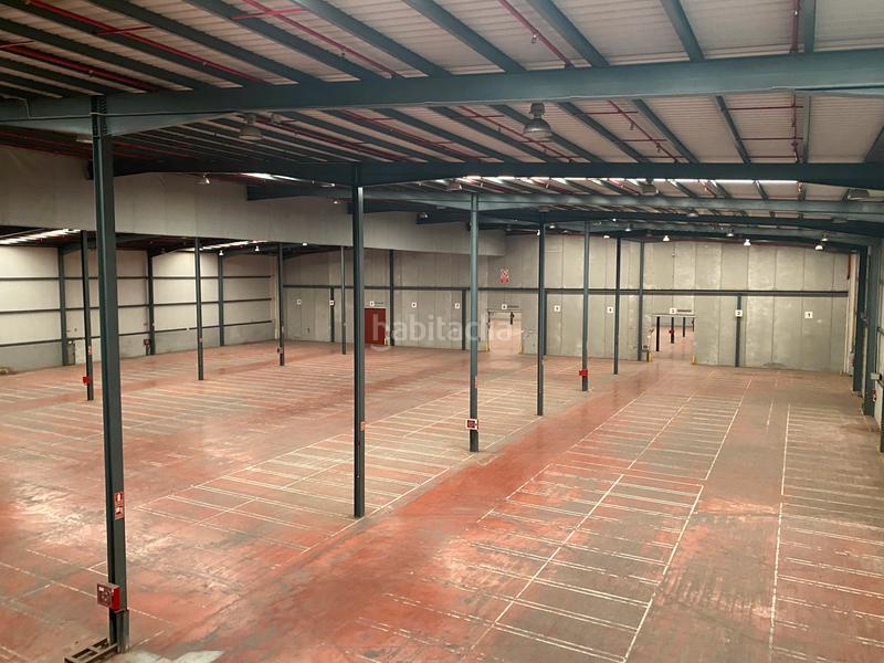 Foto b01a7494-eaad-4992-ac86-366b879a7381. Alquiler nave industrial alquiler de nave industrial en calle dels boters en Bisbal del Penedès (La)