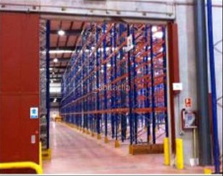 Foto f5c8d813-d7d2-4b9e-8f42-3ded2d2961e3. Alquiler nave industrial alquiler de nave industrial en calle dels boters en Bisbal del Penedès (La)