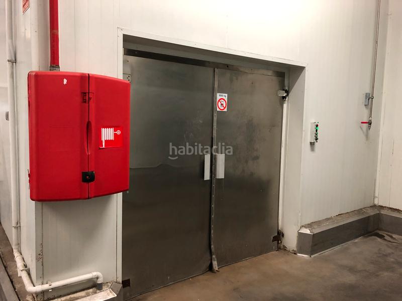 Foto 395c3cc2-10b7-4550-9c50-5dfb3901e090. Fabrikhalle mit heizung in Zona Franca - Port Barcelona