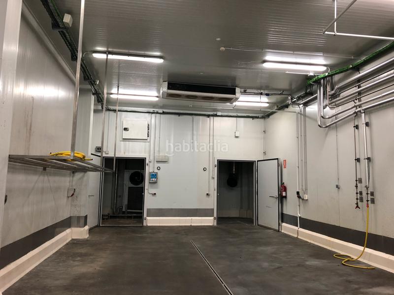 Foto 39cd48c8-3e3b-4321-8d57-13eac53dede0. Fabrikhalle mit heizung in Zona Franca - Port Barcelona