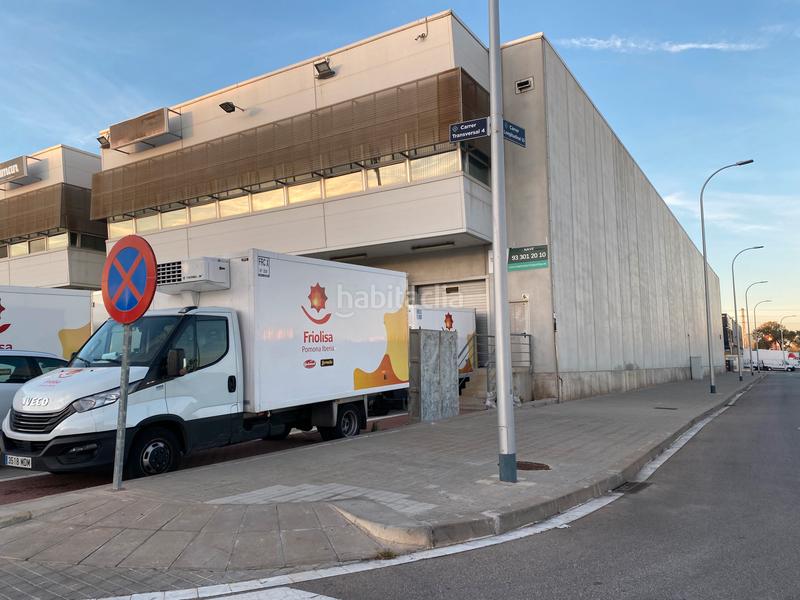 Foto d628a429-adc4-431c-9b8a-d7860cec2587. Fabrikhalle mit heizung in Zona Franca - Port Barcelona