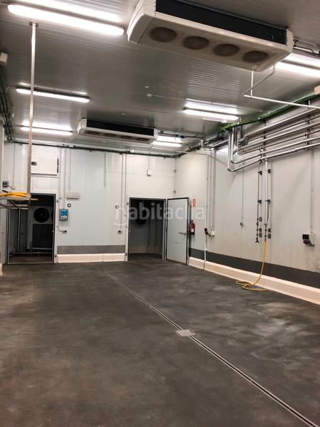 Foto e2accb1d-96a7-4ea3-82c8-994b3244450f. Fabrikhalle mit heizung in Zona Franca - Port Barcelona