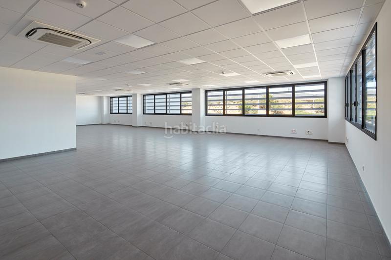 Foto c2f4826b-1531-4638-abec-f78050218c27. Affitto capannone industriale con riscaldamento in Santa Oliva