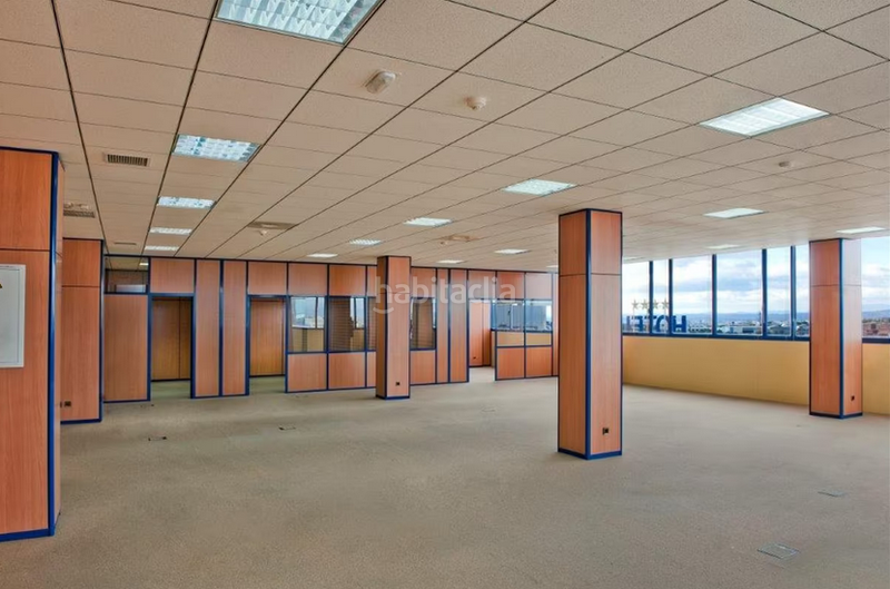 Foto 2d7cc955-63b7-49eb-91cd-5d2e385dba8d. Rent office space in n/a in Parc Tecnològic Paterna