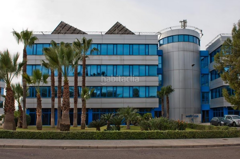 Foto 9c2557e7-d126-4b6b-8b49-716e736a2a31. Rent office space in n/a in Parc Tecnològic Paterna