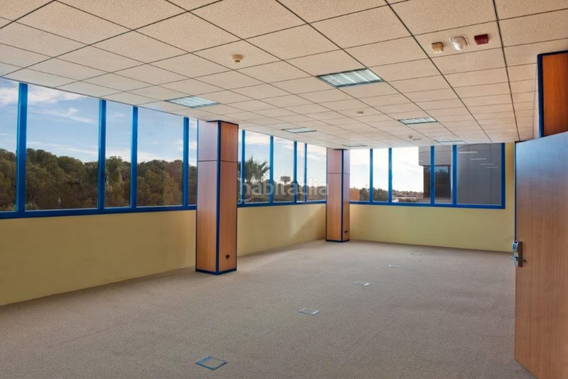 Foto d1bbffec-664e-433a-8c87-f0296b7c5d9b. Rent office space in n/a in Parc Tecnològic Paterna