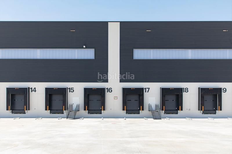 Foto e2ab4fc9-4366-499d-991b-a84f379993ff. Rent industrial building in ronda sur 1 in Parque Cataluña Torrejón de Ardoz