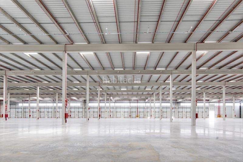 Foto e9116bb3-21c9-4358-8256-b1ad2057138f. Rent industrial building in ronda sur 1 in Parque Cataluña Torrejón de Ardoz
