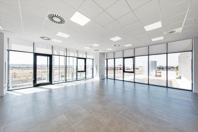 Foto eb3e8490-f2c6-4e9f-9574-6a4083dcb82f. Rent industrial building in ronda sur 1 in Parque Cataluña Torrejón de Ardoz