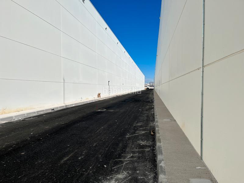 Foto 9a5a82ce-c939-4938-8e85-1234ae8cadbe. Location bâtiment à usage industriel dans a-42 66 dans Illescas