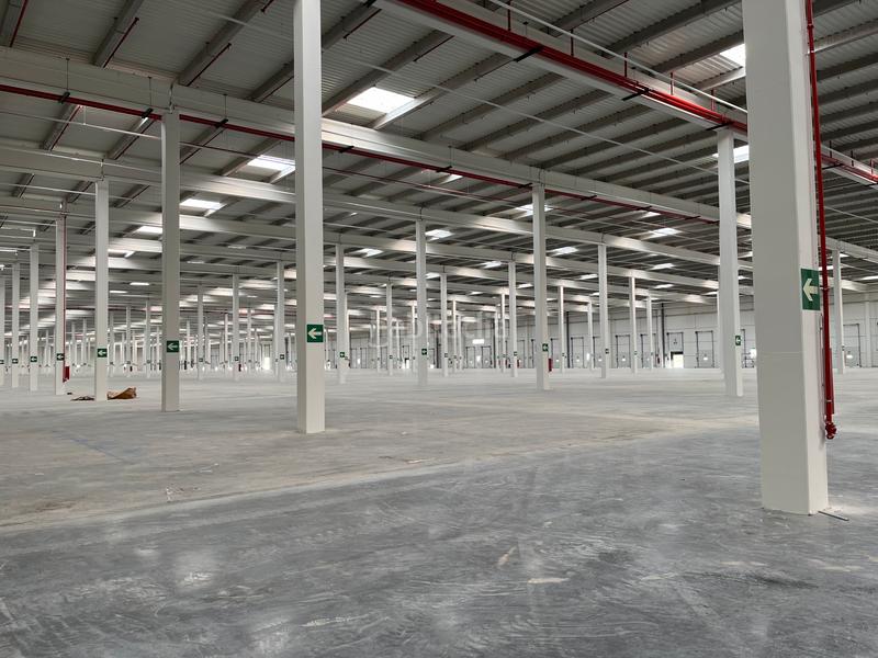 Foto 56218249-fa27-4f25-8efe-1f08638ff21d. Rent industrial building in a-42 66 in La Dehesa de Moratalaz Illescas