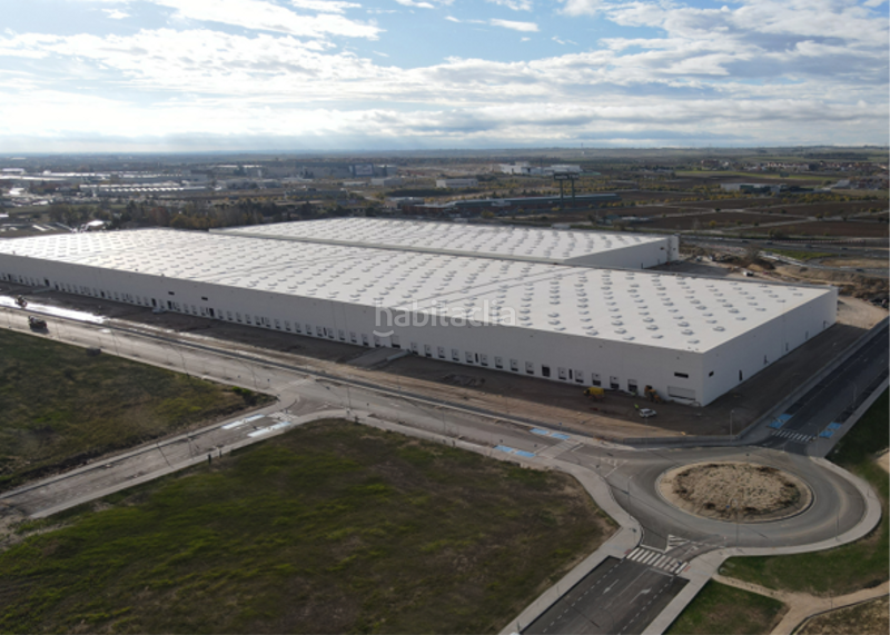 Foto ba4f29fe-5868-43c1-8b0b-869e49196e1f. Rent industrial building in a-42 66 in La Dehesa de Moratalaz Illescas