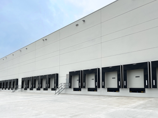 Rent Industrial building in Avenida de los alcotanes 49. Disponible parque de actividades logísticas en el polígono indus