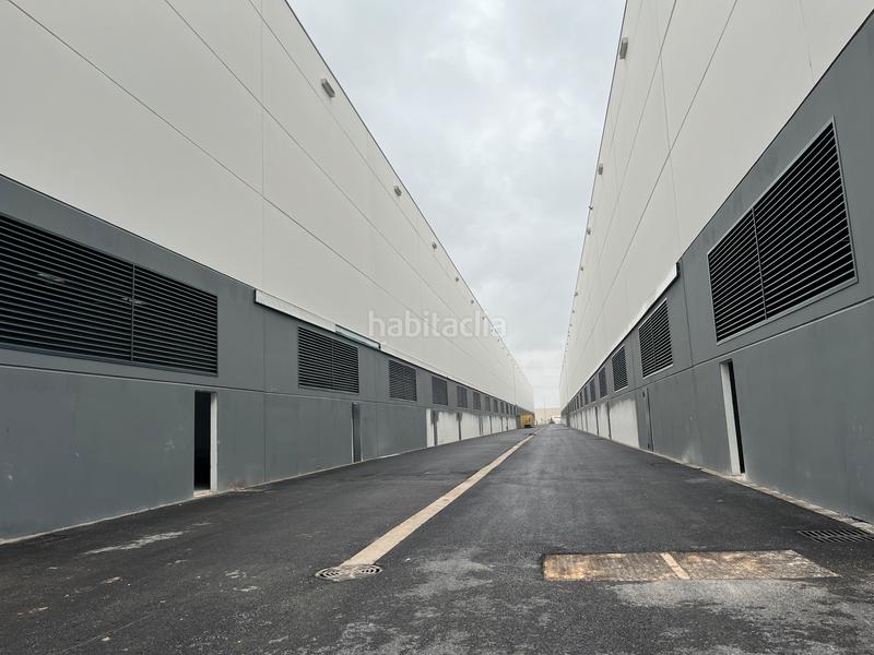 Foto 11820e14-9805-494b-b0fb-ef541b66ef4c. Rent industrial building in camino de los afligidos 4 in Alcalá de Henares