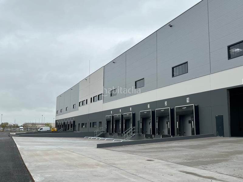 Foto 62dc2a45-41cb-4c0c-a669-12204aac1e69. Rent industrial building in camino de los afligidos 4 in Alcalá de Henares