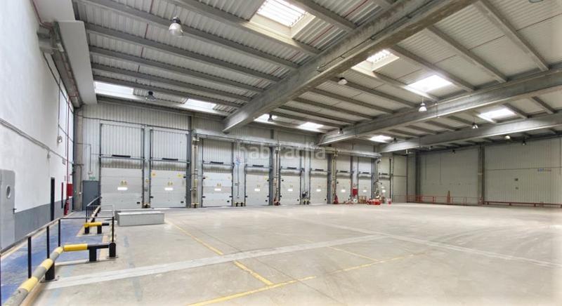 Foto 6512b83f-237c-4069-907e-6d03b4f66ca2. Lloguer nau industrial a calle de rumanía 1 a El Barral Ferial Coslada