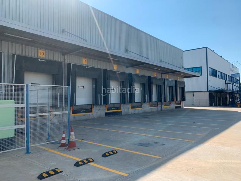 Foto 9110bdf5-91ee-46e5-97e3-34a0cfffa683. Lloguer nau industrial a calle de rumanía 1 a El Barral Ferial Coslada