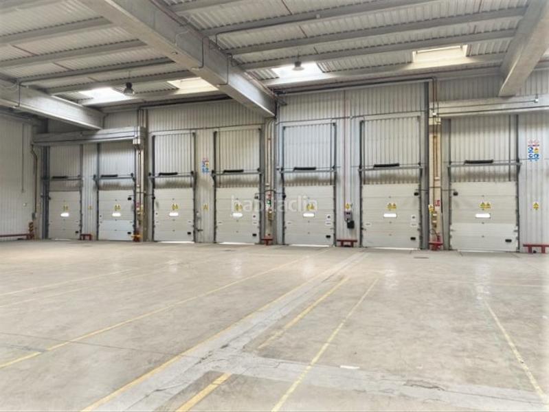 Foto 982951f6-b4a6-4603-8bd1-3ee641526fc3. Lloguer nau industrial a calle de rumanía 1 a El Barral Ferial Coslada