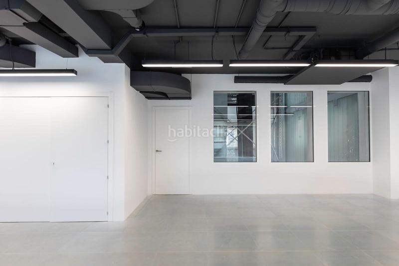 Foto d4fafd52-fb21-4398-a809-7d359713d7ad. Location bureau dans paseo de la castellana 163 dans Madrid