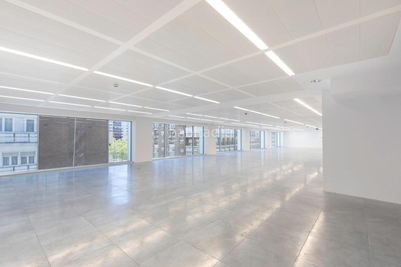 Foto 5ba74dbf-fe3e-4243-8009-53a65038077f. Rent office space in paseo de la castellana 163 in Madrid