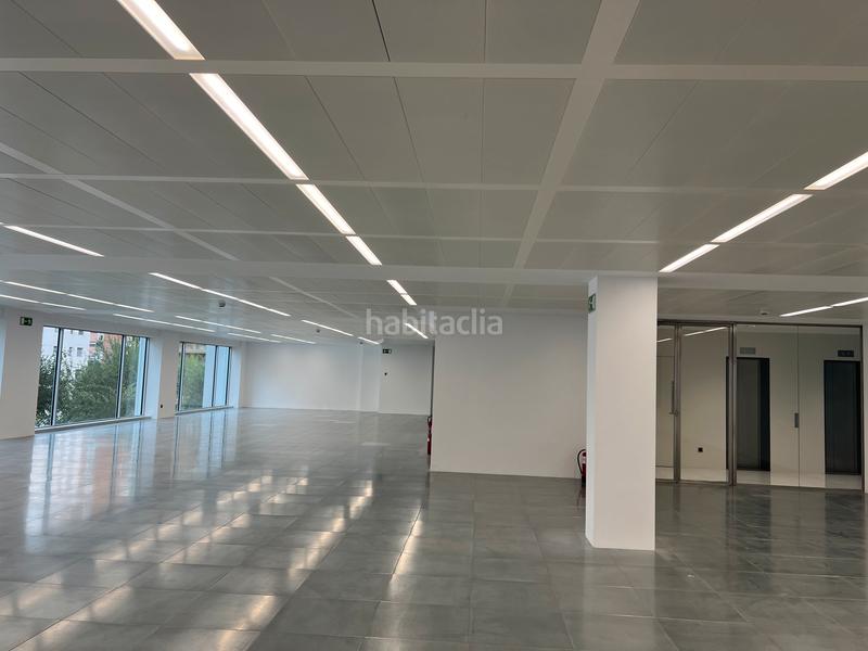 Foto 7acfc487-c40f-4b45-a069-4373a0f36e9b. Rent office space in paseo de la castellana 163 in Madrid