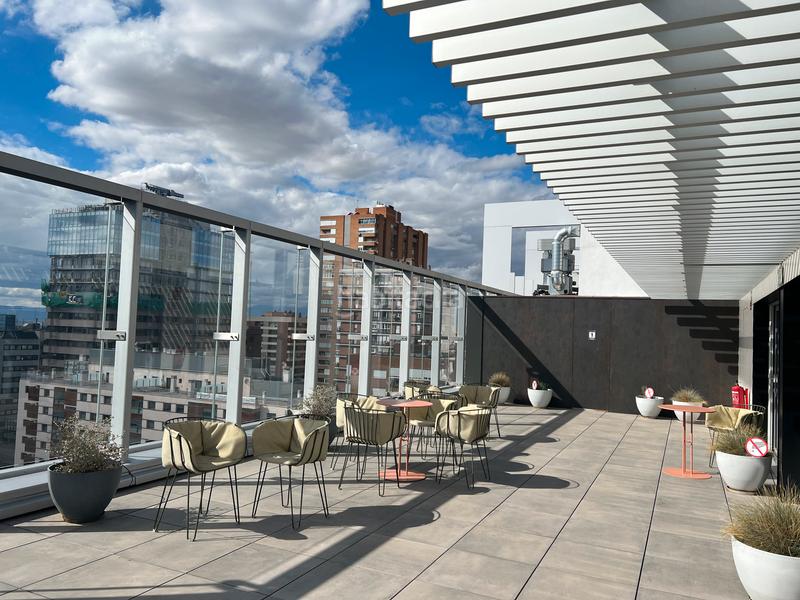 Foto b6b4db43-e4bb-46c5-adb8-9345f87e46ab. Rent office space in paseo de la castellana 163 in Madrid