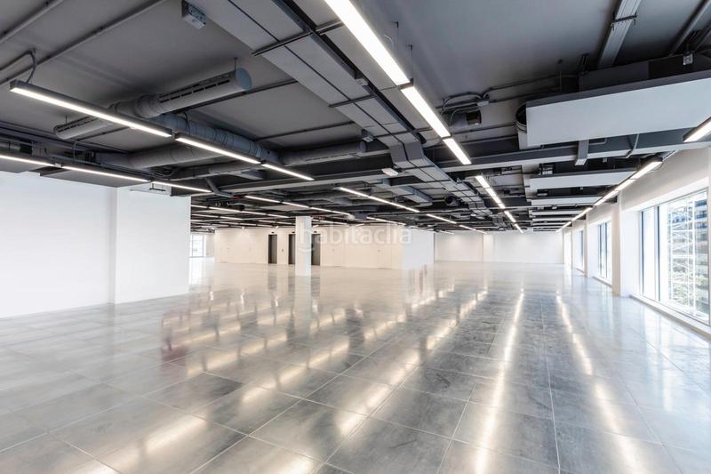 Foto ddad76df-3fa2-4642-be8a-4b284473915a. Rent office space in paseo de la castellana 163 in Madrid