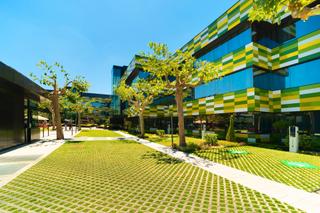 Office space in Calle de Basauri 17