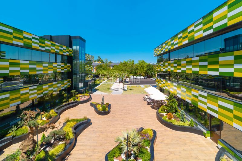 Foto 770abecb-7a0d-4697-9e35-ba94321ddcb0. Affitto ufficio in calle de basauri 17 in La Florida - El Plantío Madrid