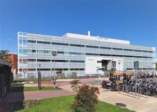 Oficina en Calle de Anabel Segura 10