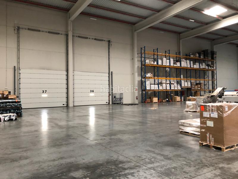 Foto 8d692ee8-c1a5-480d-bea0-a605daf6e481. Lloguer nau industrial a calle de los tapiceros 1 a San Fernando de Henares