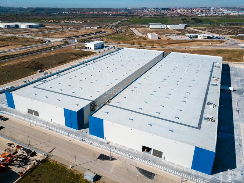 Foto d608bbdd-12cf-4a4f-a87a-d22022e77a40. Lloguer nau industrial a calle de los tapiceros 1 a San Fernando de Henares