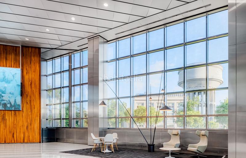 Foto ca42443d-866c-40de-b56a-07f52ac00e14. Alquiler oficina en paseo de la castellana 216 oficinas disponibles en torre realia en Madrid