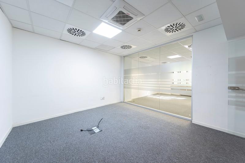 Foto 38f5fbf5-5239-4eb3-9372-e69341bd0849. Location bureau dans calle de la princesa 29 dans Argüelles Madrid