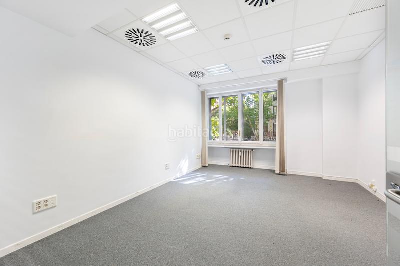 Foto a62cf981-22e3-4a93-8bdb-fcc995d24fc2. Location bureau dans calle de la princesa 29 dans Argüelles Madrid