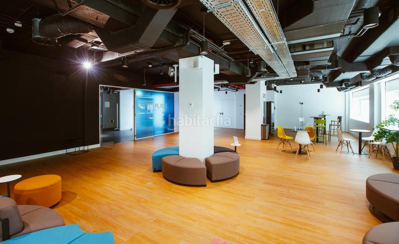 Foto a09152aa-ce40-47a2-bddb-373772877abf. Alquiler oficina en calle de torregalindo 1 edificio de oficinas en la calle torregalindo en Madrid