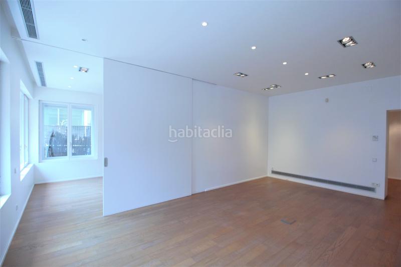 Foto c64c3712-a0f8-40ba-b1bf-84f0fd4ee66a. Büro in passeig de gràcia 25 in Dreta de l´Eixample Barcelona