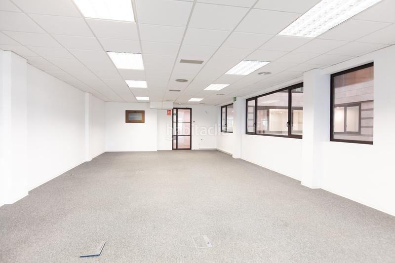 Foto 63d6346e-f6cd-4913-a85d-8738a80b92c3. Location bureau dans plaça de catalunya 21 dans Gòtic Barcelona