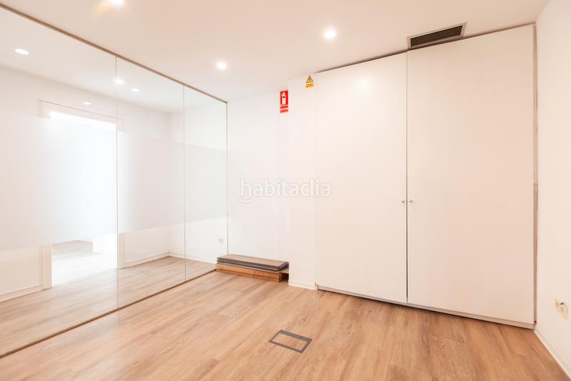 Foto 8498df1b-5aec-432a-96e3-8d6ab2c9b66d. Location bureau dans plaça de catalunya 21 dans Gòtic Barcelona