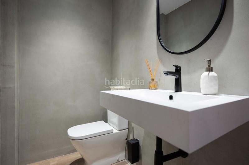 Foto b82afe99-9f6e-4b7a-876f-258c7305cfe6. Location bureau dans plaça de catalunya 21 dans Gòtic Barcelona