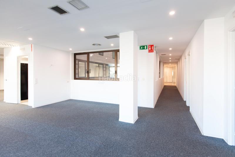 Foto 527781ba-74ea-49b9-babd-1434843fa915. Miete büro in plaça de catalunya 21 in Gòtic Barcelona