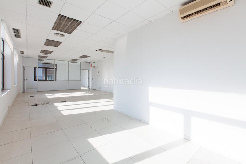 Foto 7a53ec30-8756-40e0-ad6c-029080c4d0b0. Miete büro in plaça de catalunya 21 in Gòtic Barcelona