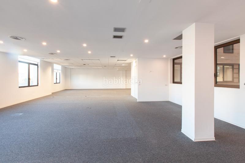 Foto a9a008f8-bbbe-40a0-85e5-dada917035ba. Miete büro in plaça de catalunya 21 in Gòtic Barcelona