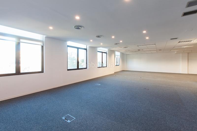 Foto 0dd930ea-4e54-4e47-a1e0-0eae461b8233. Rent office space in plaça de catalunya 21 in Gòtic Barcelona