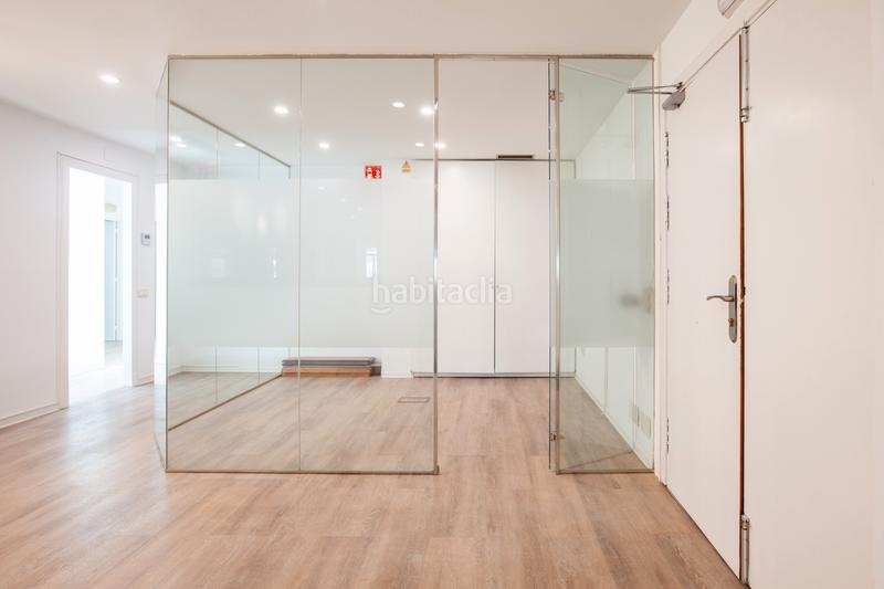 Foto 21a942e3-aea5-483f-a515-e31f851311aa. Rent office space in plaça de catalunya 21 in Gòtic Barcelona