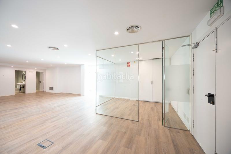 Foto f61f717c-209f-48e7-ac3a-24feae3b00da. Rent office space in plaça de catalunya 21 in Gòtic Barcelona