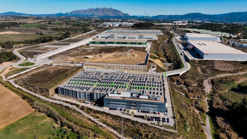 Foto afa33e5c-045e-4d1d-a534-6ea5c8d3d505. Miete fabrikhalle mit heizung in Sant Esteve Sesrovires