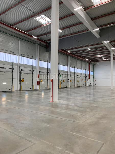 Foto d6525fb0-c6e9-4201-806a-40f836a9a458. Miete fabrikhalle mit heizung in Sant Esteve Sesrovires