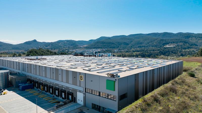 Foto fd48be77-65d9-4738-b43f-8569de8cbbf8. Miete fabrikhalle mit heizung in Sant Esteve Sesrovires